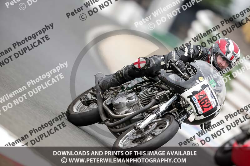 Vintage motorcycle club;eventdigitalimages;mallory park;mallory park trackday photographs;no limits trackdays;peter wileman photography;trackday digital images;trackday photos;vmcc festival 1000 bikes photographs